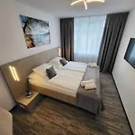 Crystal Hotel 3*